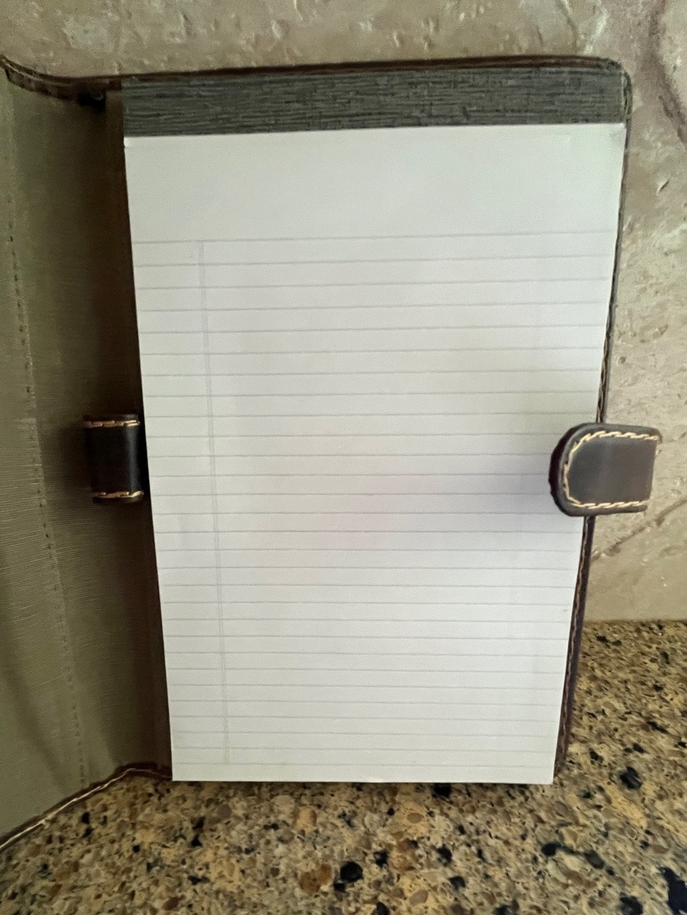 New Journal/Notebook/Portfolio with Pen Loop - Picture 4 of 6